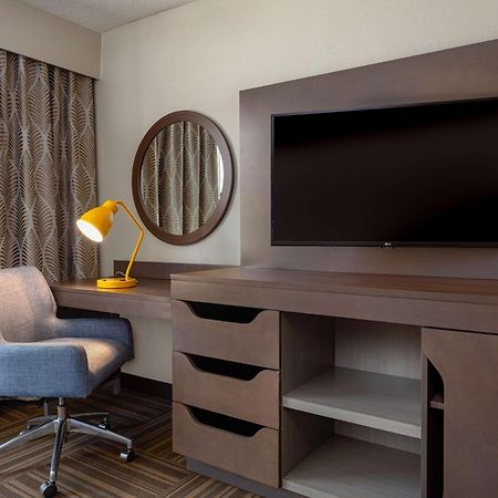 Hampton Inn Bristol Esterno foto