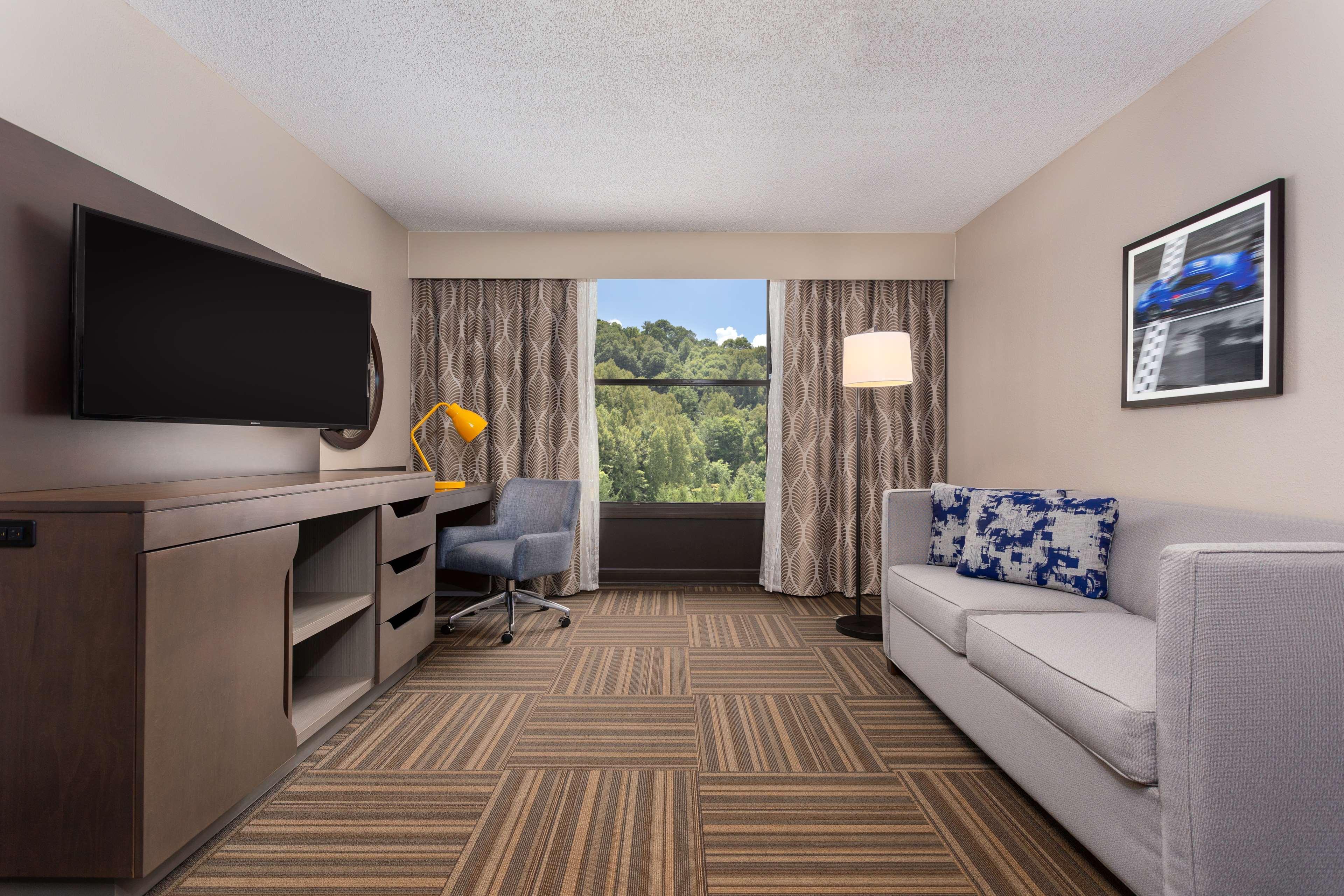 Hampton Inn Bristol Esterno foto
