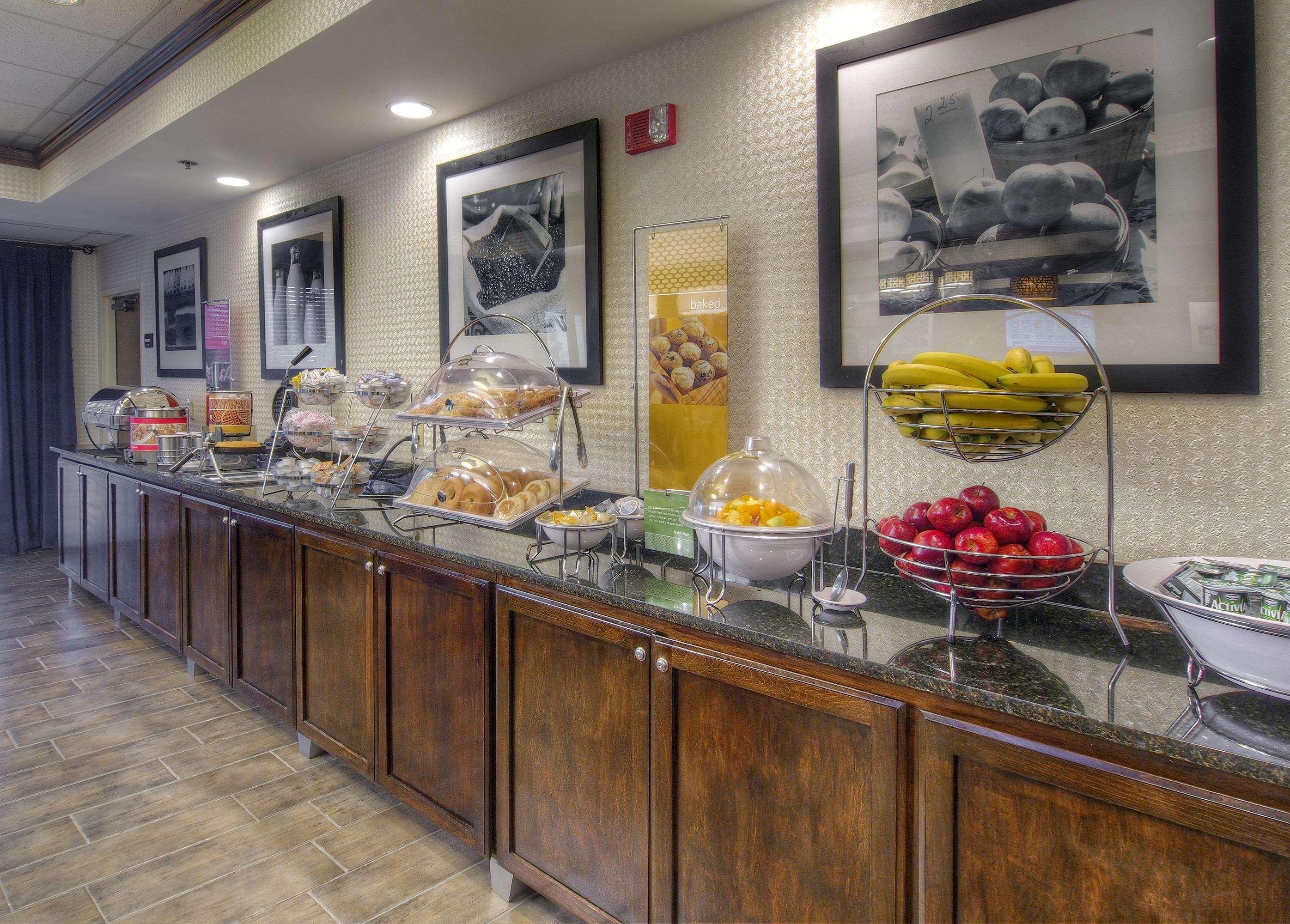 Hampton Inn Bristol Esterno foto